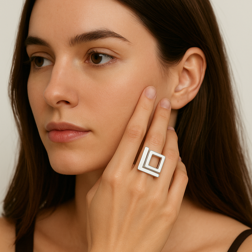 Anillo cuadrado TA024