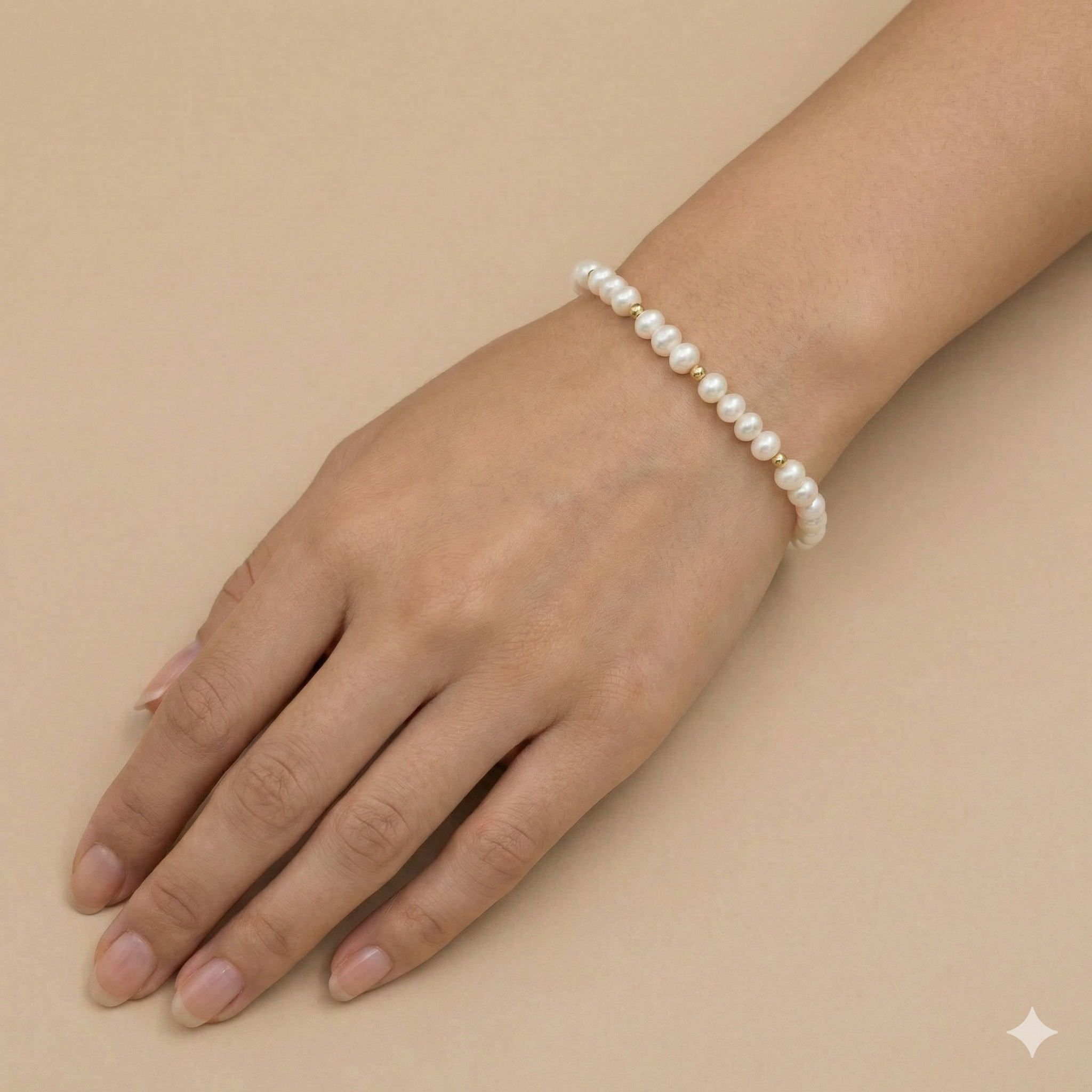 Pulsera de Perlas con Esferas de Gold-Filled