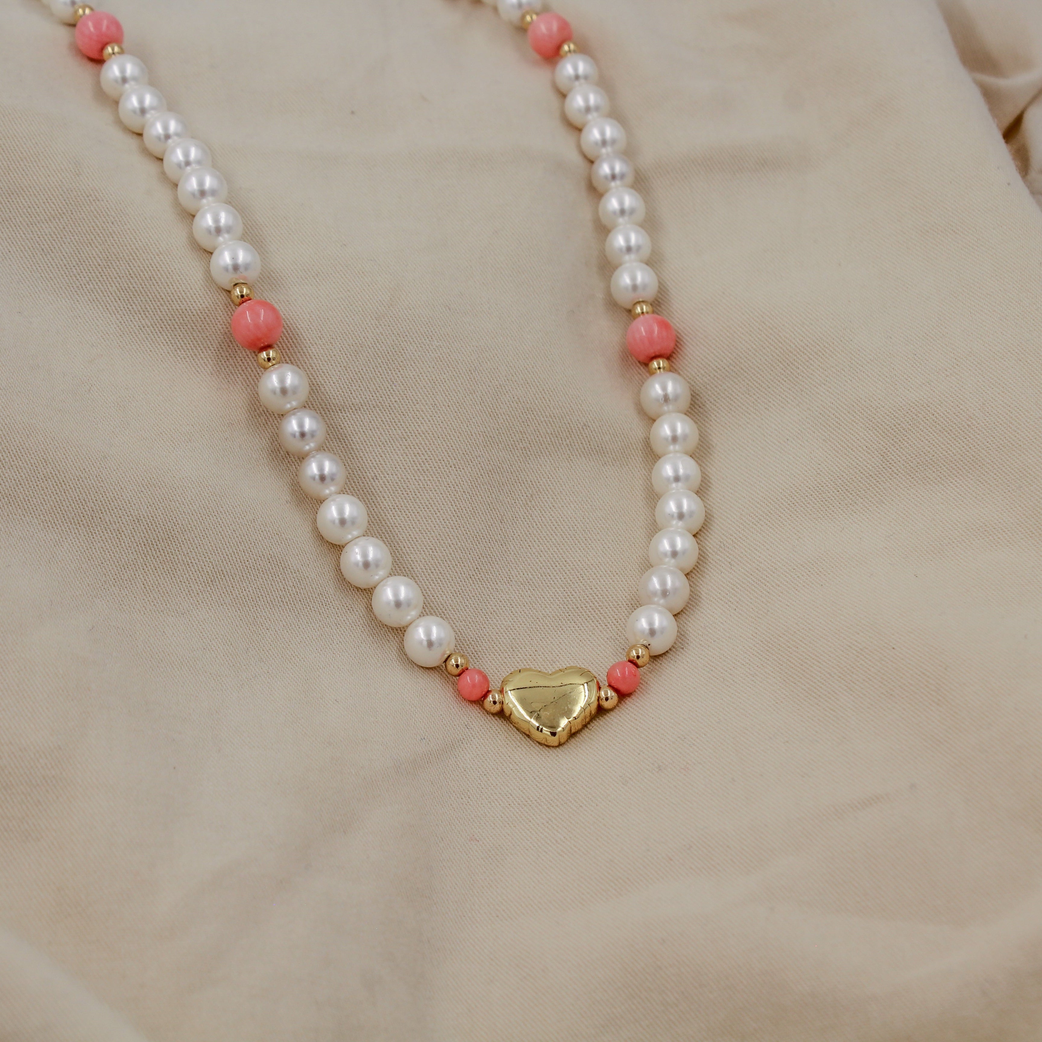 Collar Corazón Coral & Perla