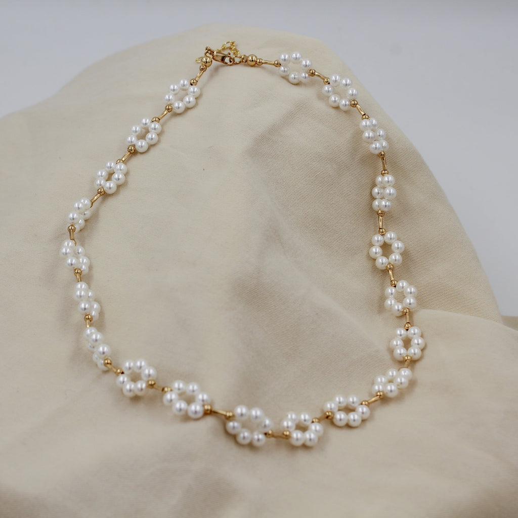 Collar perla flor