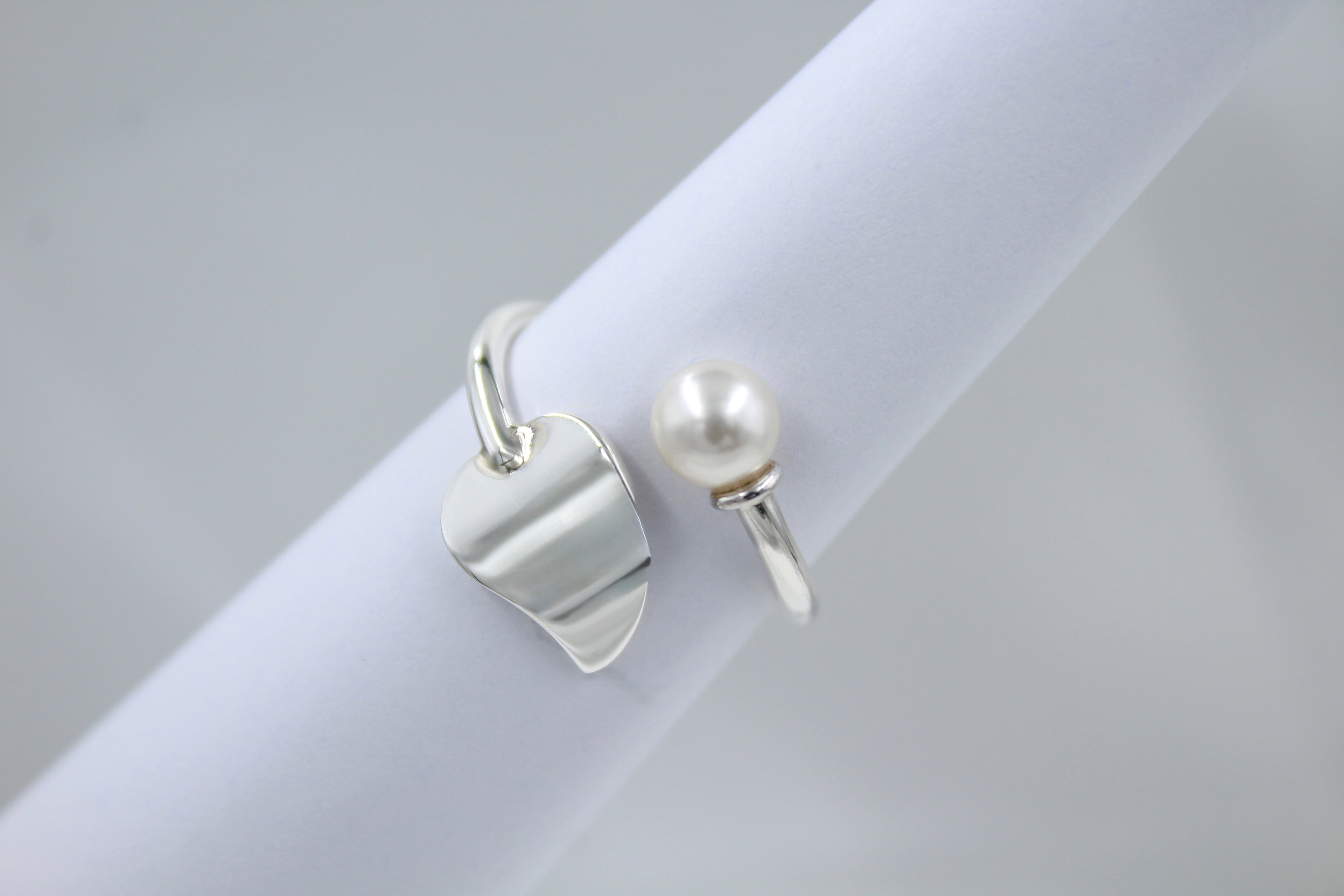 Anillo perla hoja TA019