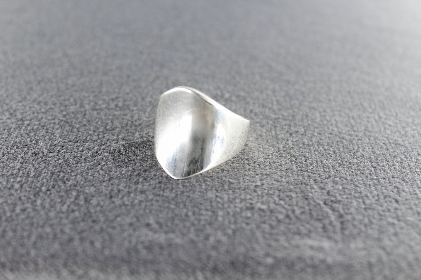 ANILLO OVAL
